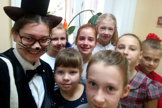 В школу Кота Ученого приглашает детей и родителей Вологодская областная детская библиотека 